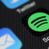 Spotify'ı kaçak kullananların sayısı dudak uçuklattı!