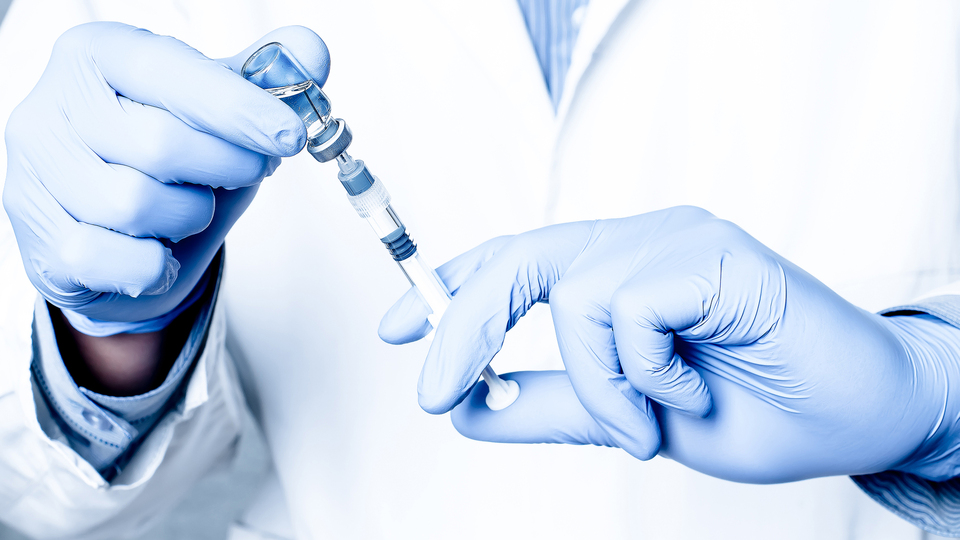 Yıllarca o hastalığı hafife almışız! Herkes aşıdan kaçıyor ama...