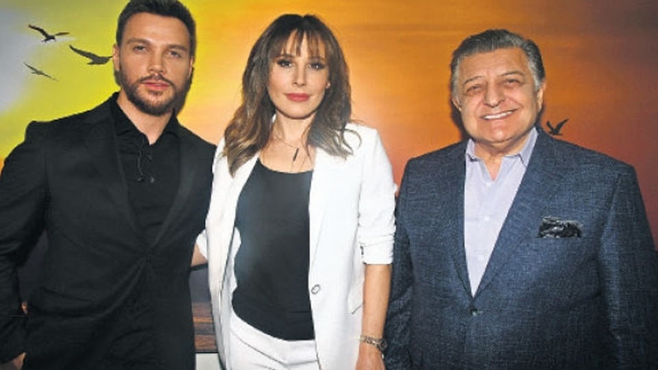 "Dev sesli bir kadın ve asalet akan bir adam..."