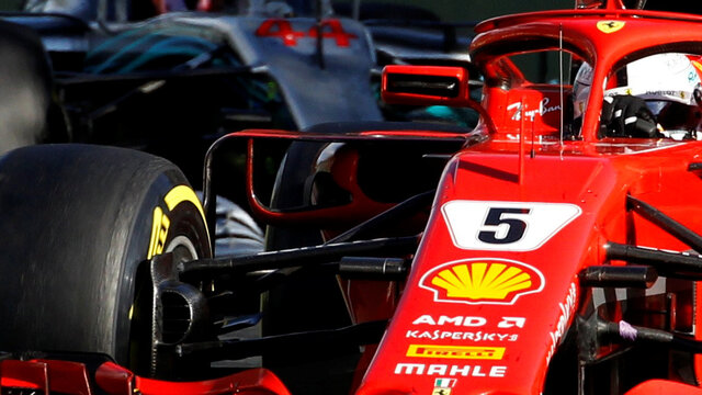 İlk zafer Vettel'in