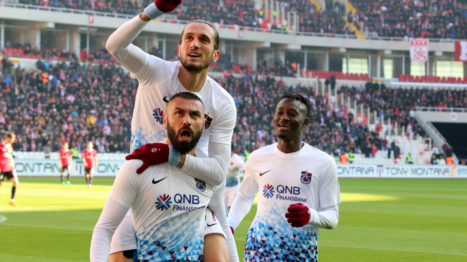 Galatasaray'ı boş geçmiyorlar
