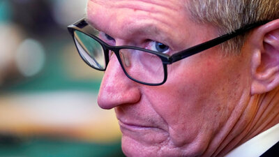 Apple'ın patronundan Facebook yorumu: "Durum vahim…"