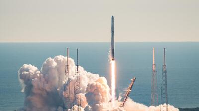 İyonosferdeki dev deliğin sebebi Elon Musk!