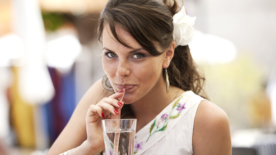 Bu haberi okuduktan sonra asla pipet kullanmayacaksınız!