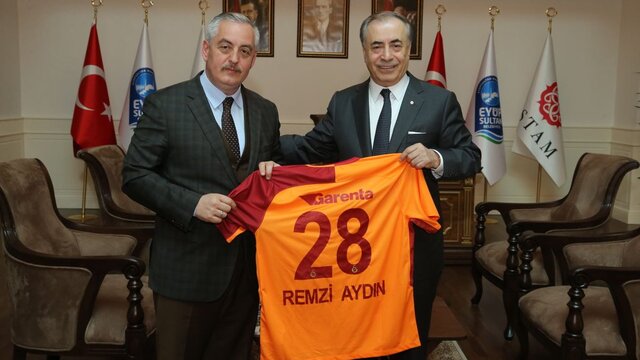 Galatasaray'dan Eyüpsultan Belediyesi'ne ziyaret