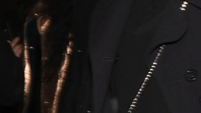 Eşiyle İstanbul gecelerinde