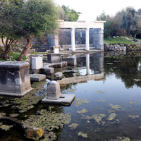 Tarihi hamamı, kutsal tapınağı ve kaya mezarlarıyla Kaunos!