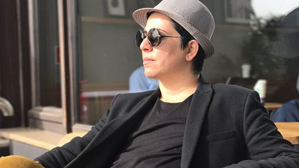 Cinsiyet değiştiren kardeşiyle ilgili ilk kez konuştu