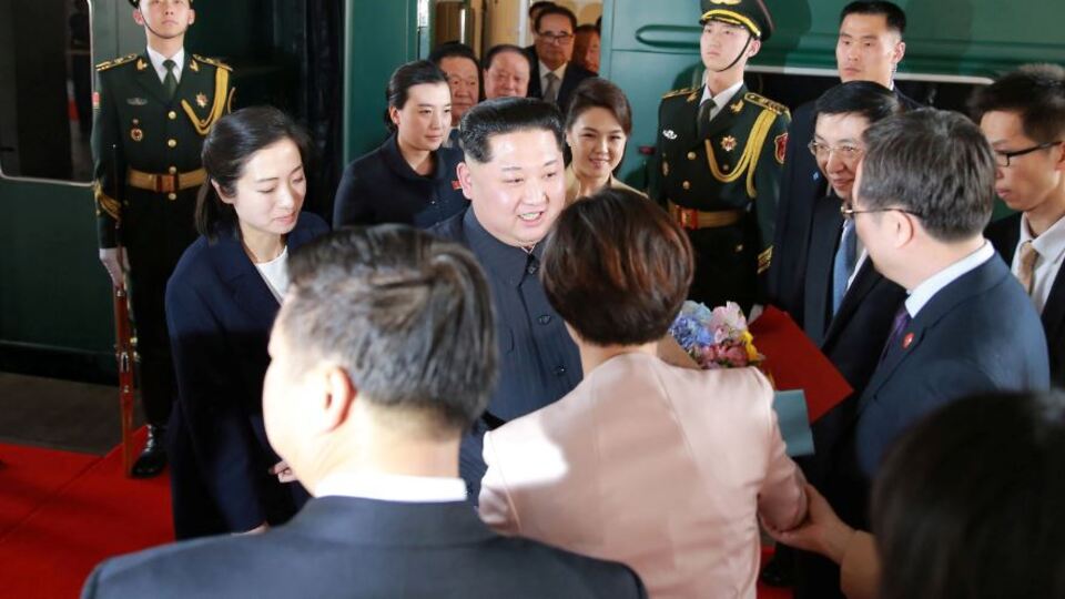 Kim'in treninin gizemi: Istakozlar, güzel kadınlar, şarap...