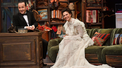 Demet Özdemir kimdir?