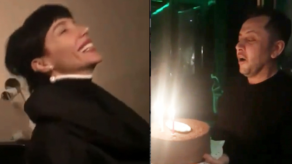 Sürpriz doğum günü kutlaması!