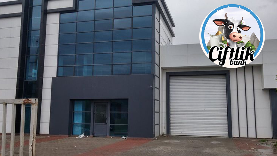 Antalya'da polisten Çiftlik Bank baskını