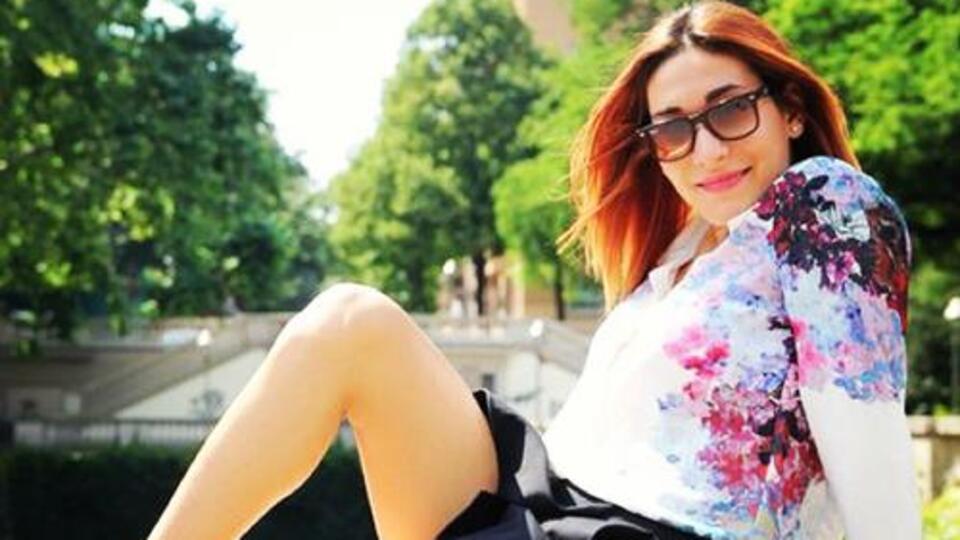 Berna Canbeldek kimdir?