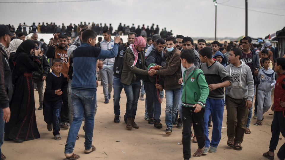 Gazze'de İsrail güçleri, Filistinlilere saldırdı: 14 ölü, 500 yaralı