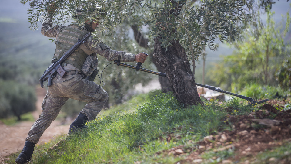 Afrin'de temizlik sürüyor