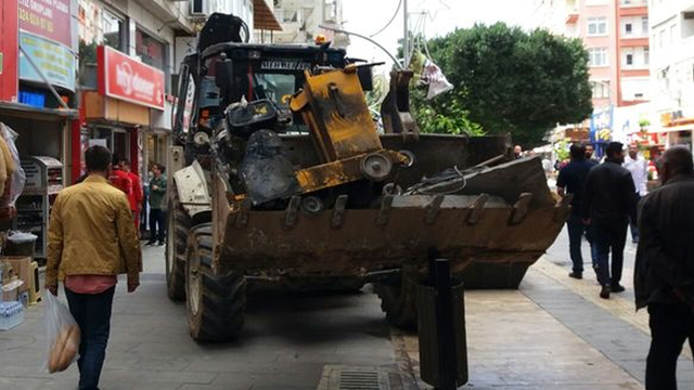 Vatandaşlar bir anda kaçmaya başladı! Savunması şoke etti