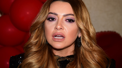 Hadise 'Memleketi Belçika' ibaresini sildi!