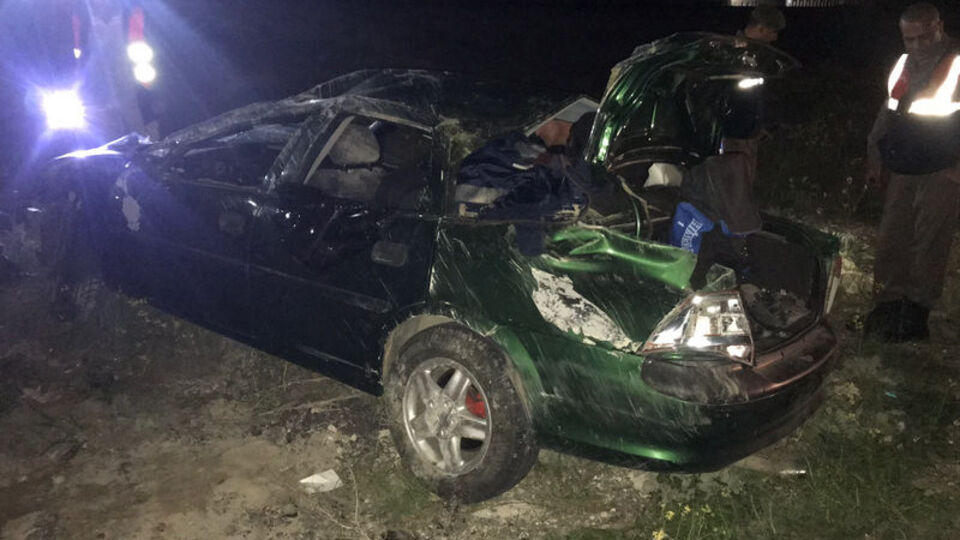 Konya'da bir otomobil şarampole devrildi! 1 kişi hayatını kaybetti, 2 kişi yaralandı