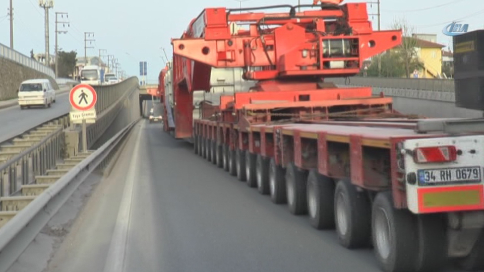 D-100'den geçti! Görenleri şaşırttı