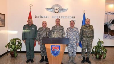 Org. Akar ile komutanlar Hatay ve İskenderun'da