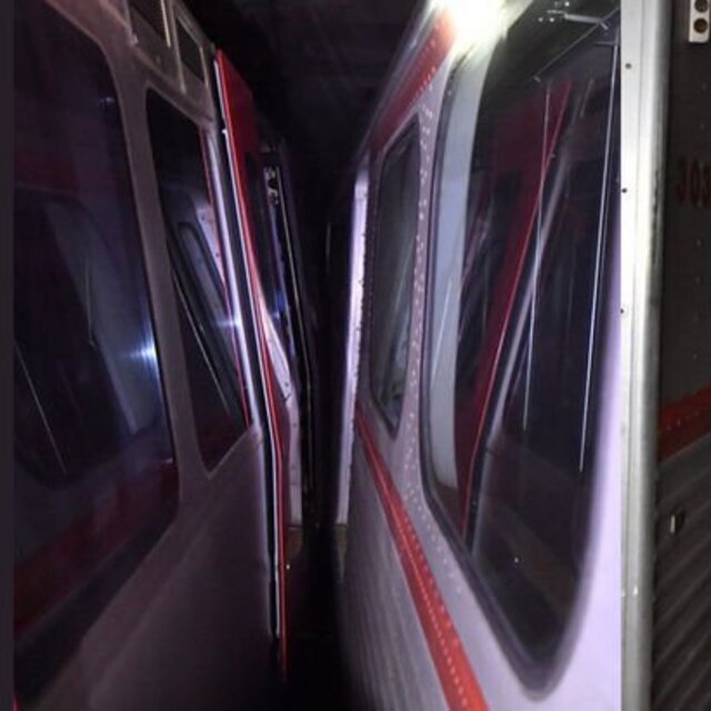 Ankara'da metro seferleri normale dönüyor