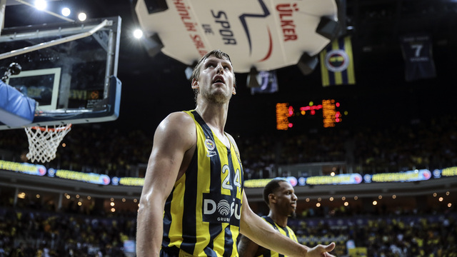 Vesely Türkiye'de mutlu