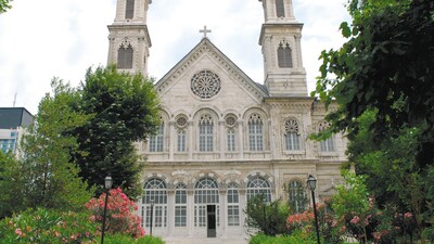 Aya Triada Kilisesi!