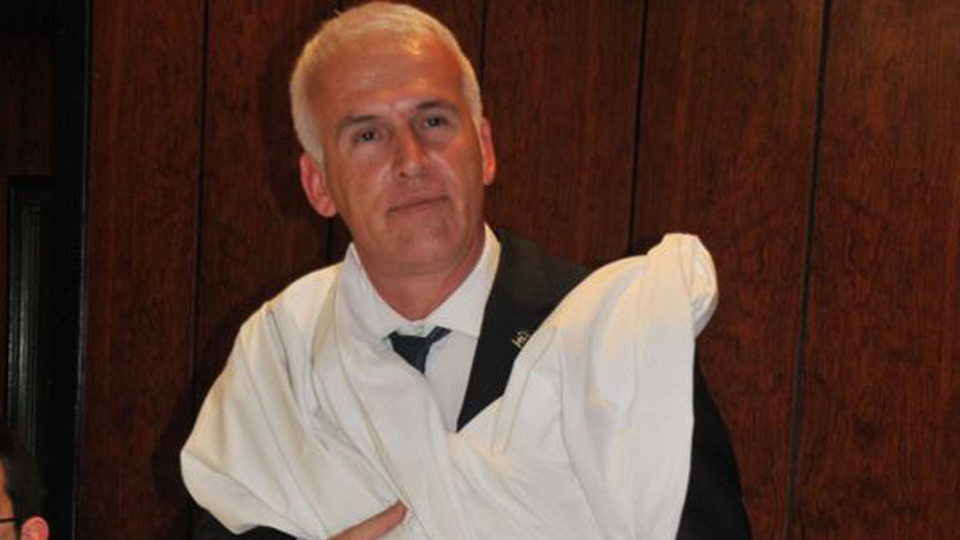 Giydiği kefenle gündeme gelmişti! AK Parti'den ihracı istendi