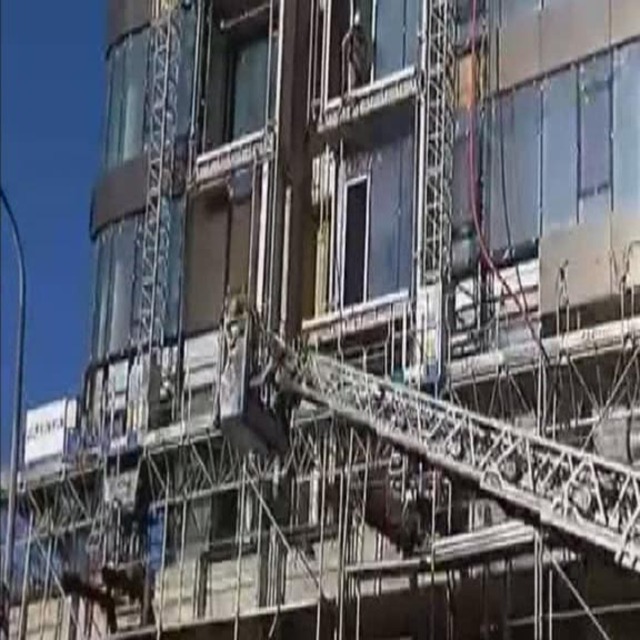 Fikirtepe'de rezidans inşaatında yangın