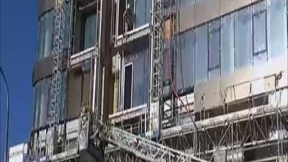 Fikirtepe'de rezidans inşaatında yangın