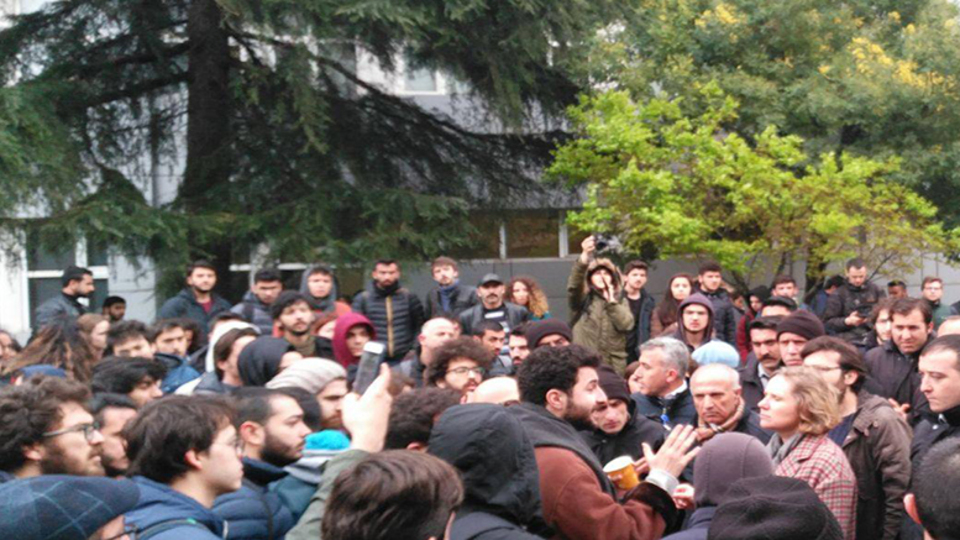 Boğaziçi Üniversitesi'ndeki Afrin programı sırasında çıkan olayda 9 tutuklama