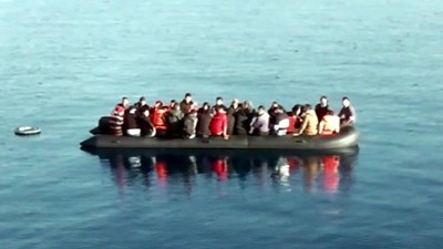 Sahil güvenlik yakaladı! Aralarında bebek ve çocuklar da var