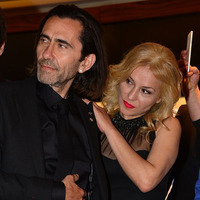 "6 ay önce nişanlandık"