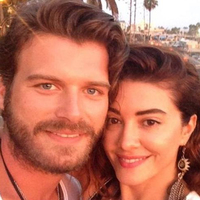 Ünlü çiftin yeni yuvası: Kütük ev