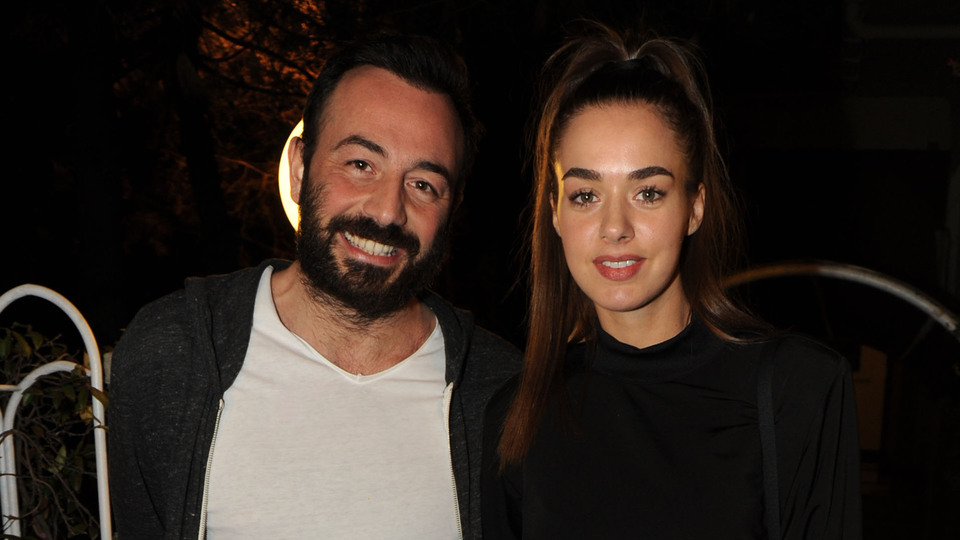 "Apartmanda bile otururuz"