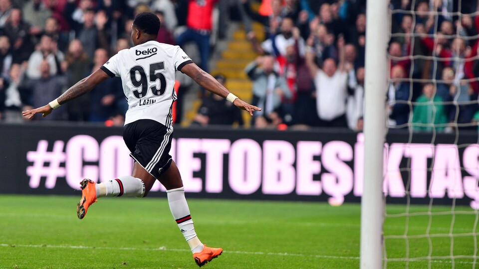 İlk maçında golle tanıştı!