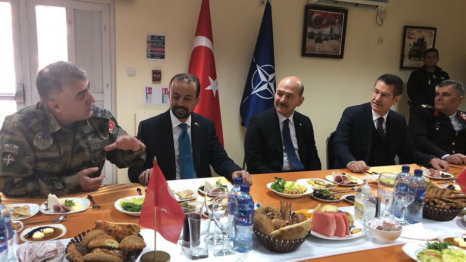 Bakanlar Soylu ve Canikli, Kabil'deki askerlerle buluştu