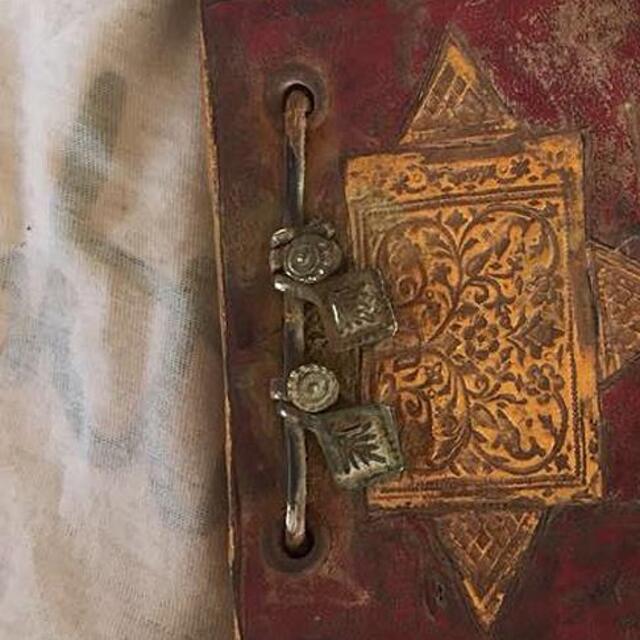 Durdurulan otomobilden tarih çıktı!