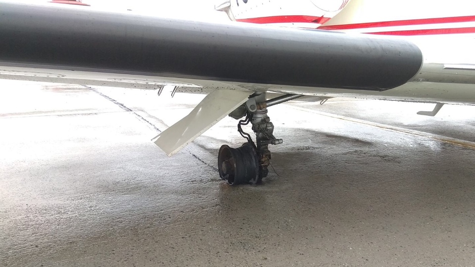 Havalimanında panik! Kerimcan da o uçaktaydı