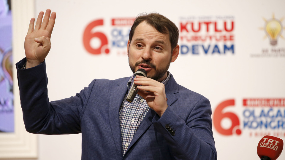 Berat Albayrak: Türkiye bir savaş veriyor