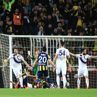 "30 metreden nasıl görüp gol verdi"