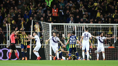 "30 metreden nasıl görüp gol verdi"