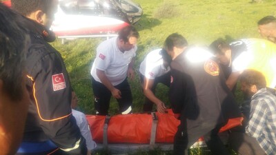 Tüfekle şakalaşırken arkadaşını yaraladı!