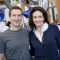 Facebook’ta yönetim krizi: Zuckerberg gidici mi?