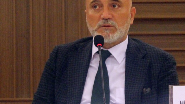 Hikmet Karaman'dan Usta'ya cevap