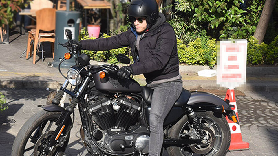 Ünlü oyuncu 40 bin euro değerindeki motoruyla görüntülendi