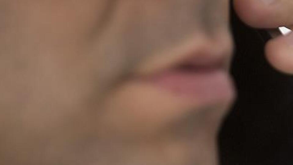 "Valiyim" diyerek iş adamını dolandırdılar