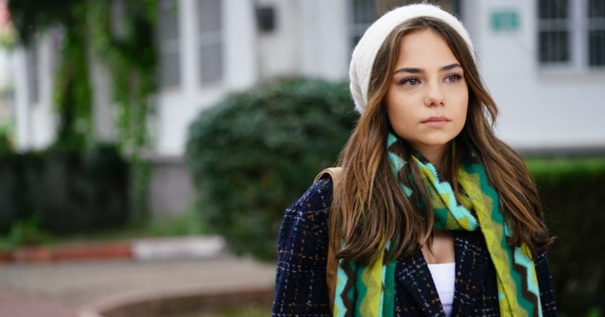 Бахар шахин джерен карачай. Кто играет бахар. Кто играет бахар. Бахар шахин. Бахар парс актриса.