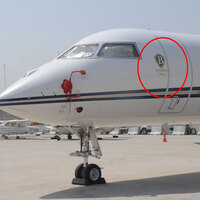 Hangarına ve uçağına adı yazıldı