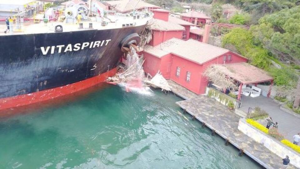 Yalıya çarpan geminin kaptanı: Ölümle sonuçlanan kazalar olabilirdi, önüne geçtim